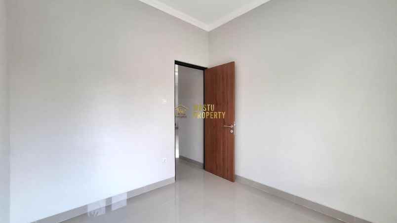 dijual rumah trihanggo