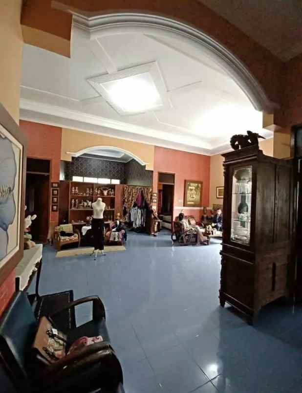 dijual rumah tulus besar