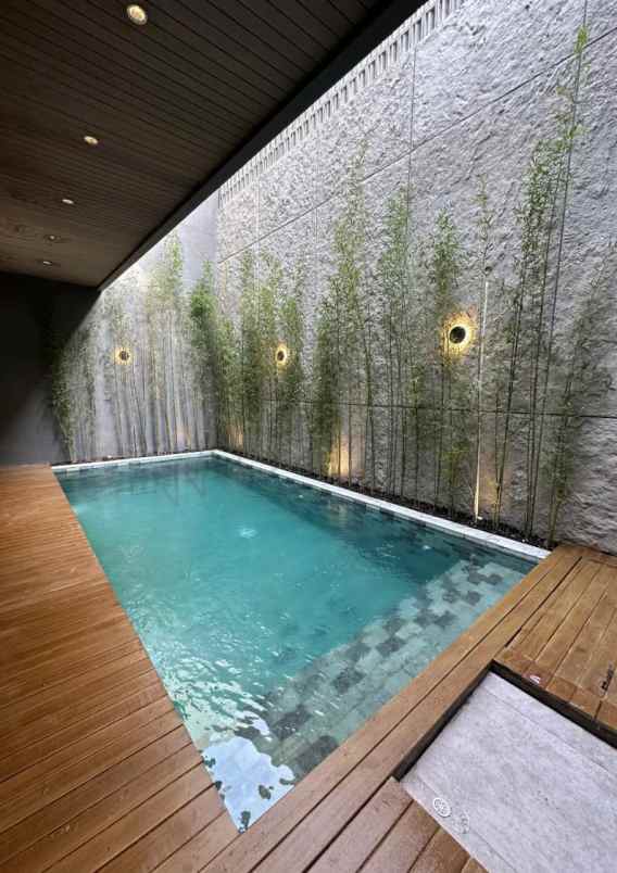 dijual rumah villa area gatsu barat denpasar bali