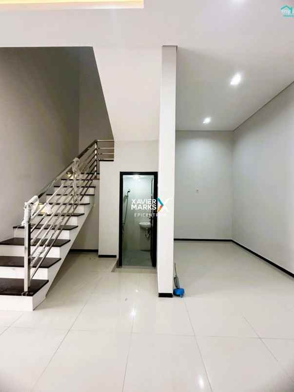 dijual rumah villa kalijudan indah