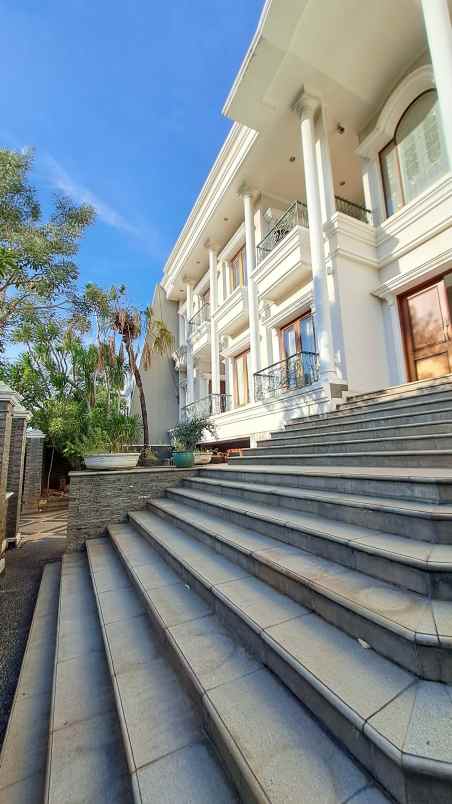 dijual rumah villa permata gading koja