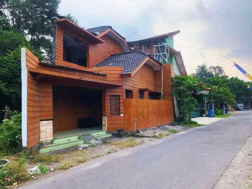 dijual rumah wedomartani