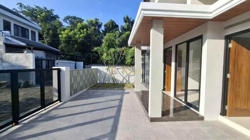 dijual rumah widodomartani kec ngemplak