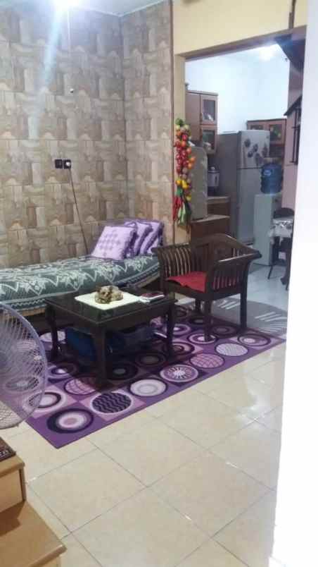 dijual rumah wiguna