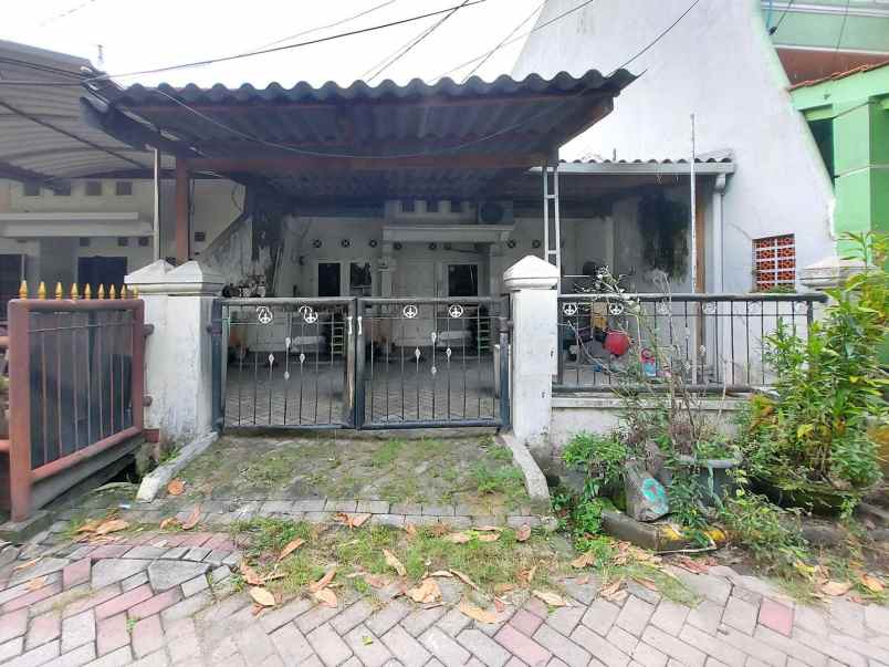 dijual rumah wiguna