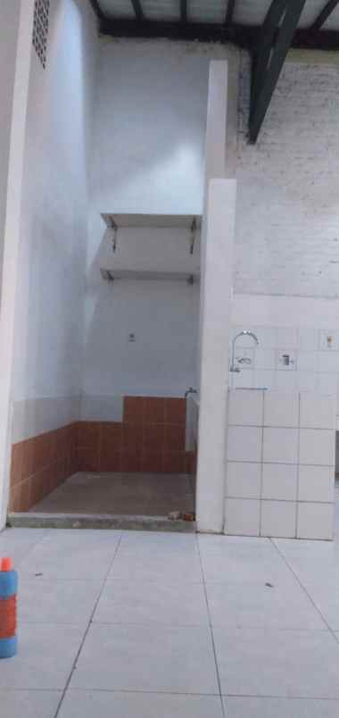 dijual rumah wiguna