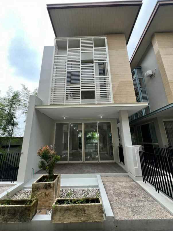 dijual rumah wisata bukit mas