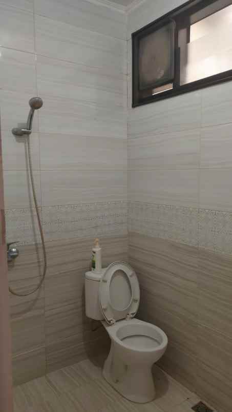 dijual rumah wisma kedung asem indah