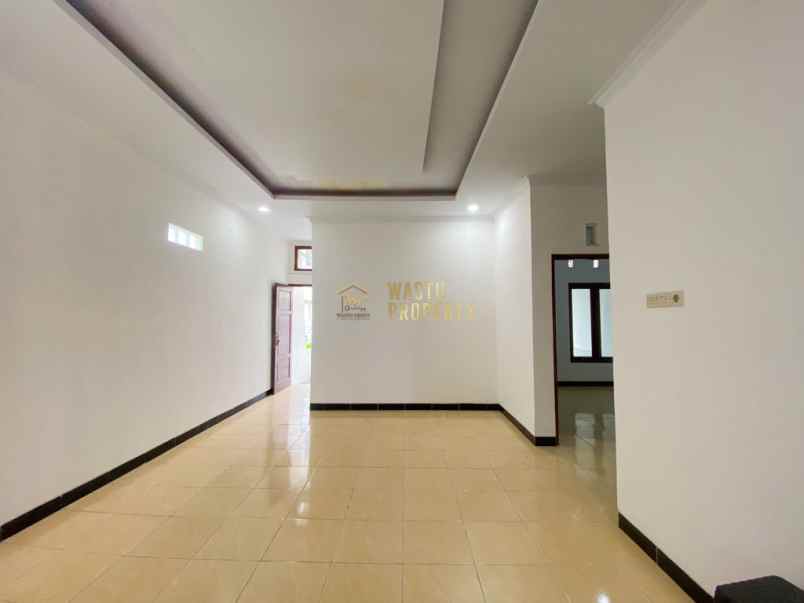 dijual rumah wonokromo