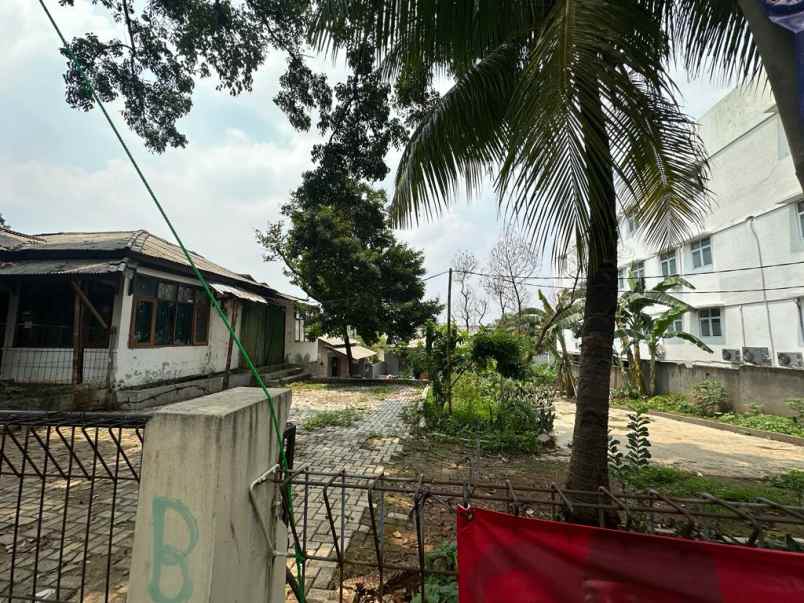 dijual tanah dan bangunan di susukan jakarta timur