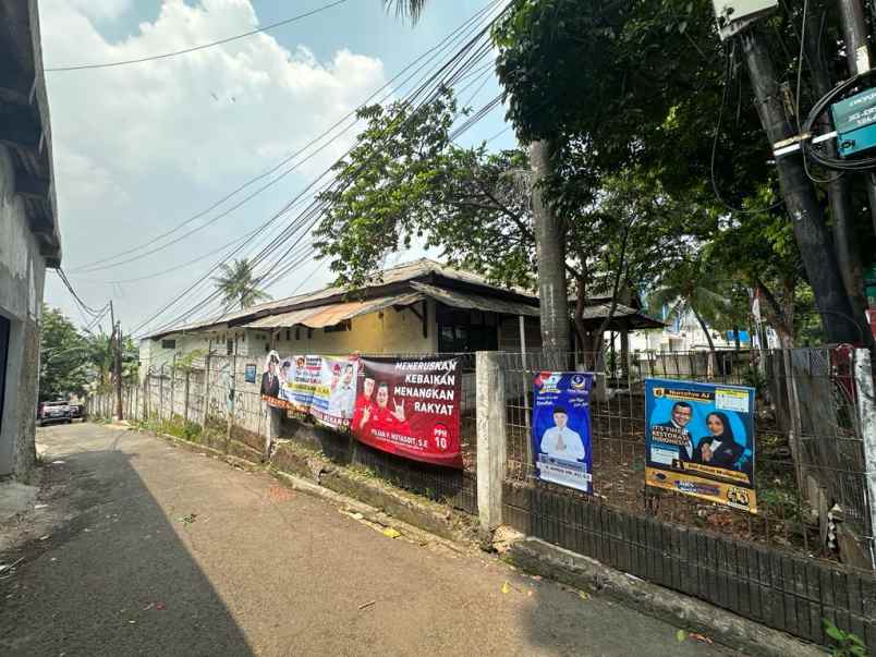 dijual tanah dan bangunan di susukan jakarta timur