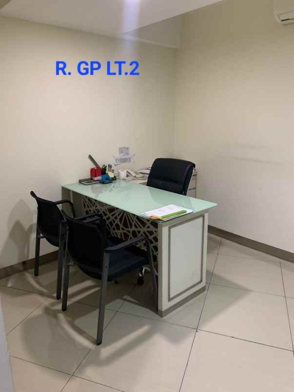dijual tempat usaha klinik 2 lantai di epiwalk