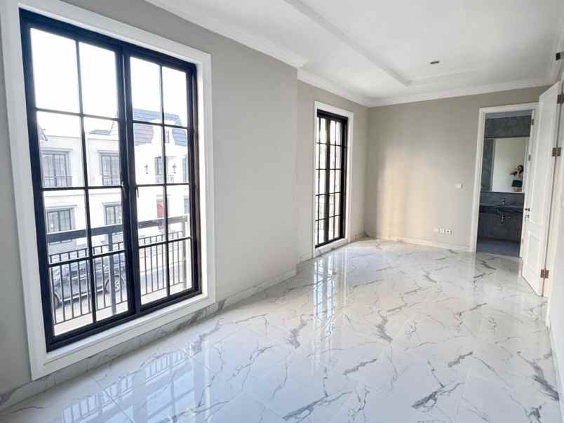 dijual villa citraland helvetia medan type catania