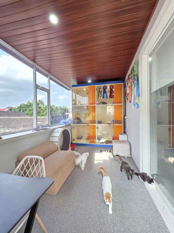 dijual villa sendangadi