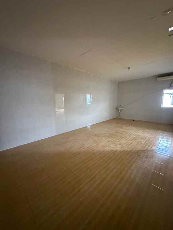 disewakan gudang lokasi suri mulia margomulyo surabaya