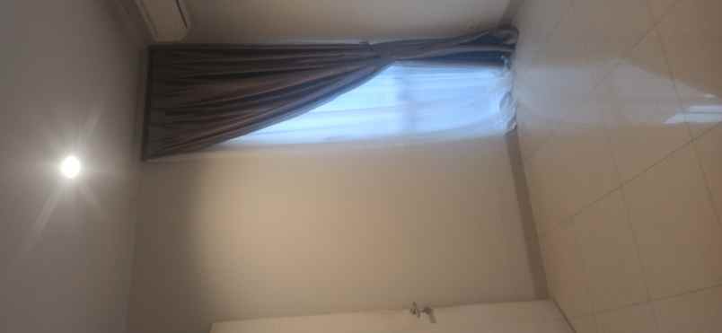 disewakan rumah bintaro sektor 9 semi furnished