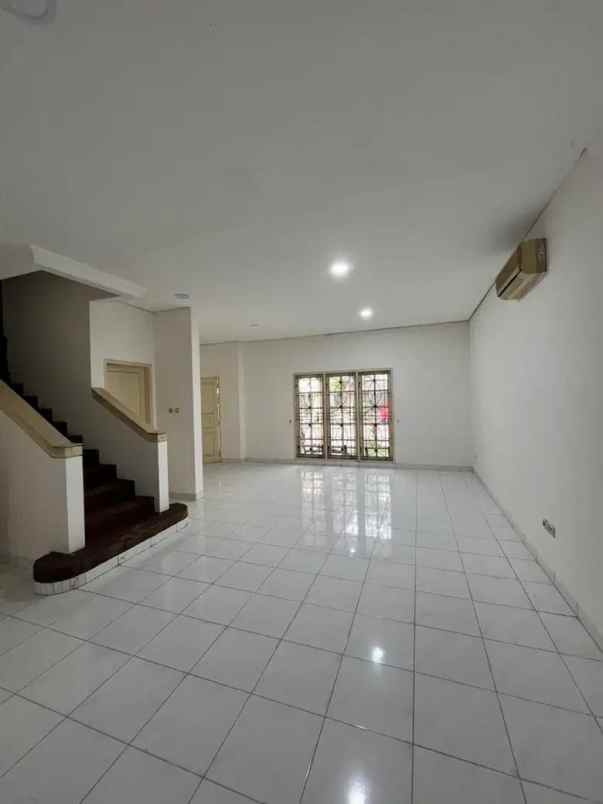 disewakan rumah ciputat