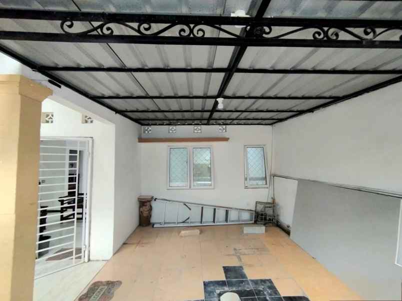 disewakan rumah jalan payung asri permai