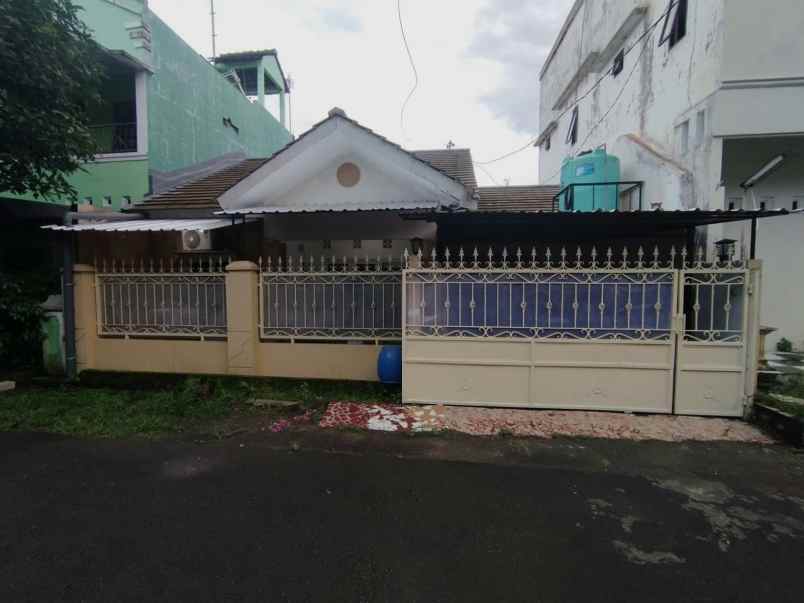 disewakan rumah jalan payung asri permai