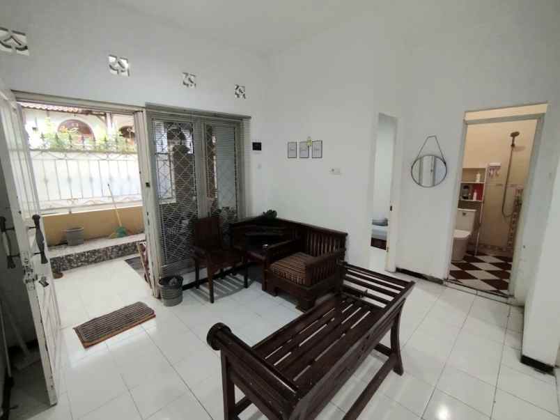 disewakan rumah jalan payung asri permai