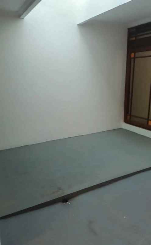 disewakan rumah jl angkik merah delima