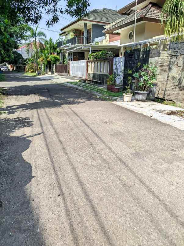 disewakan rumah jl asmarandana karawitan
