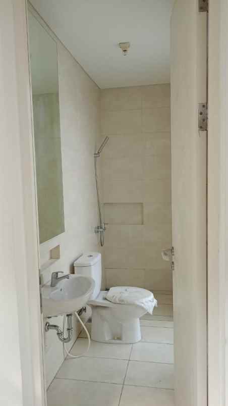 disewakan rumah kosongan di grand pakuwon