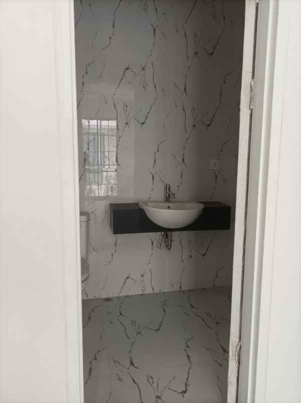 disewakan rumah lavon swan city cluster