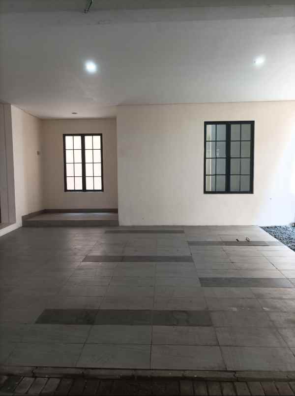 disewakan rumah lavon swan city cluster