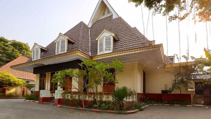 disewakan rumah raya diponegoro