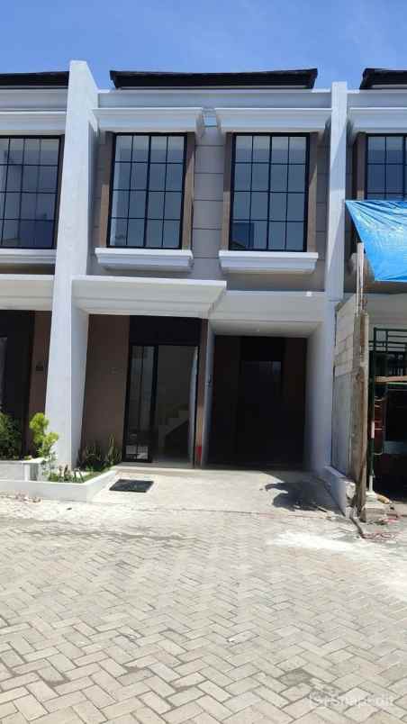 disewakan rumah regency one