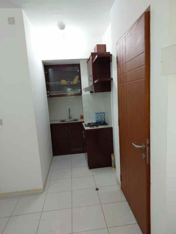 east coast lt 2 semi furnish suramadu nego