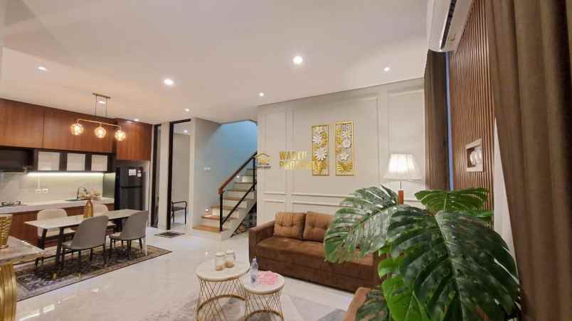 hunian eksklusif 2 lantai full furnish di maguwoharjo
