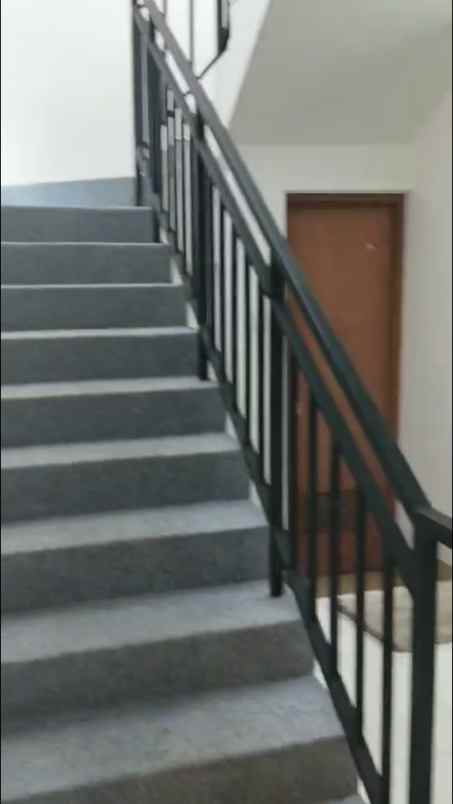 jual rumah di cosmo park residence