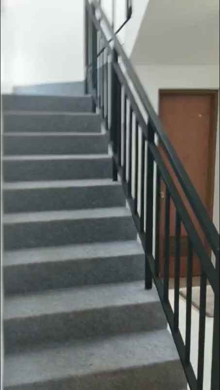 jual rumah di cosmo park residence