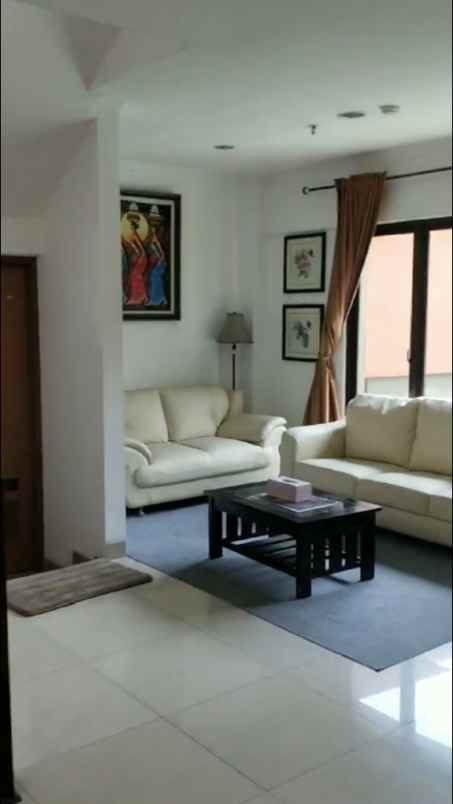 jual rumah di cosmo park residence