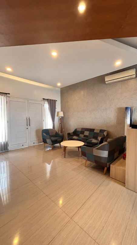 jual rumah mewah 2 lantai 470m dijatisampurna ekasi