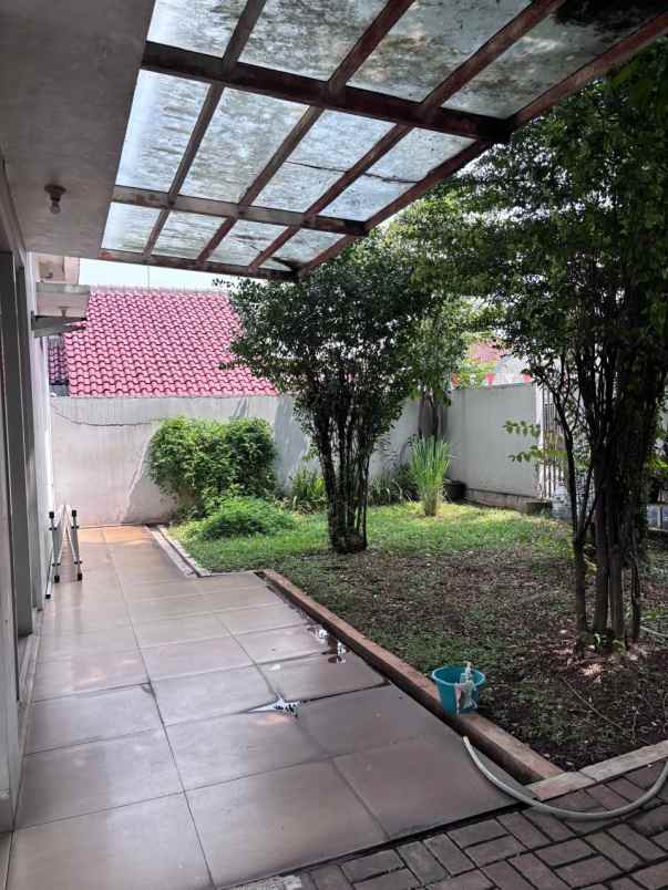 jual rumah mewah 2 lantai 470m dijatisampurna ekasi