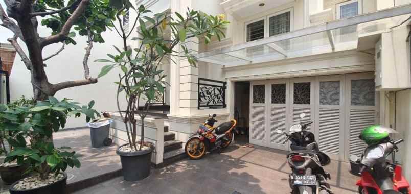 jual rumah mewah tanah abang jak pus