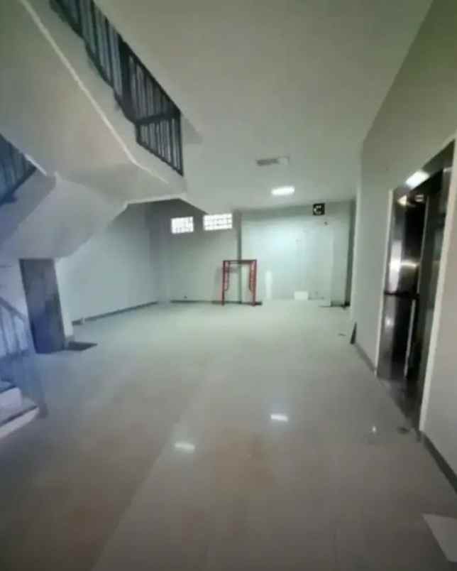 kertajaya ruko 3 lantai sudah renovsai tinggal pakai