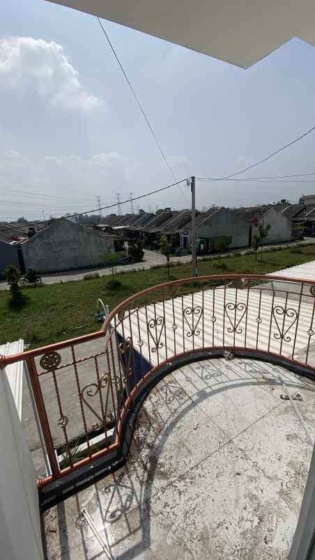over kredit rumah cicilan murah dan flat
