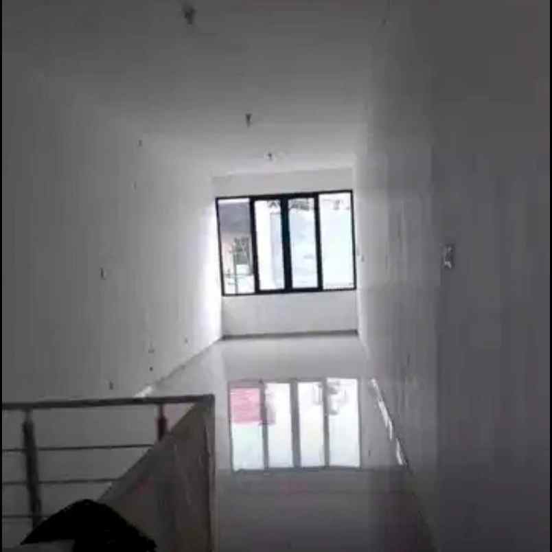 ruko 2 lantai murah bratang binangun