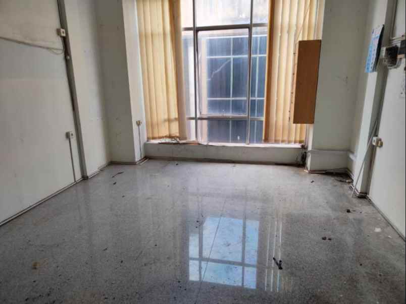 ruko 4 lantai landmark kayoon di pusat kota surabaya