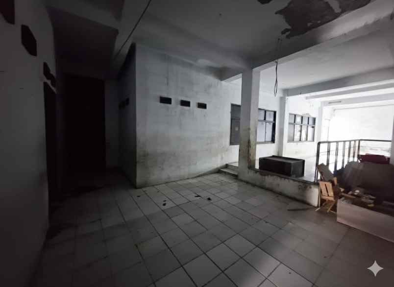 ruko lebar 8 di sumur batu kemayoran jakarta pusat