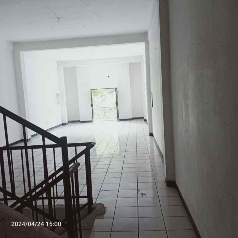 ruko ngagel jaya strategis nego