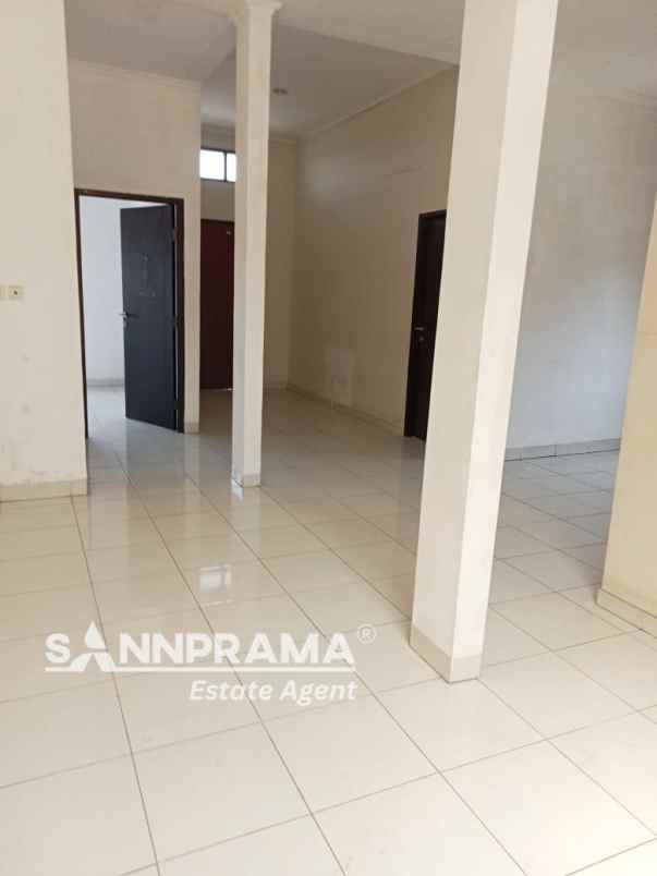 rumah 2 lantai kamar 5 di dalam cluster tapos utami