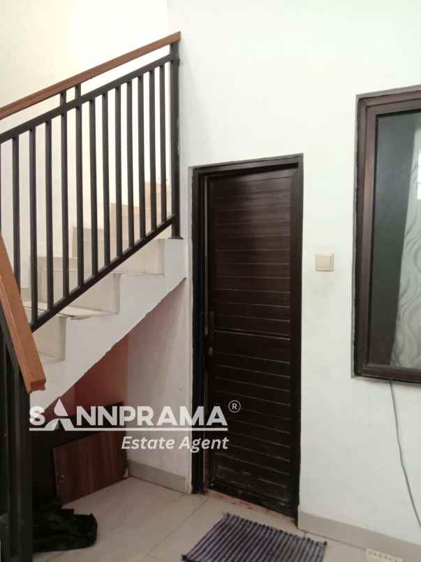 rumah 2 lantai kamar 5 di dalam cluster tapos utami