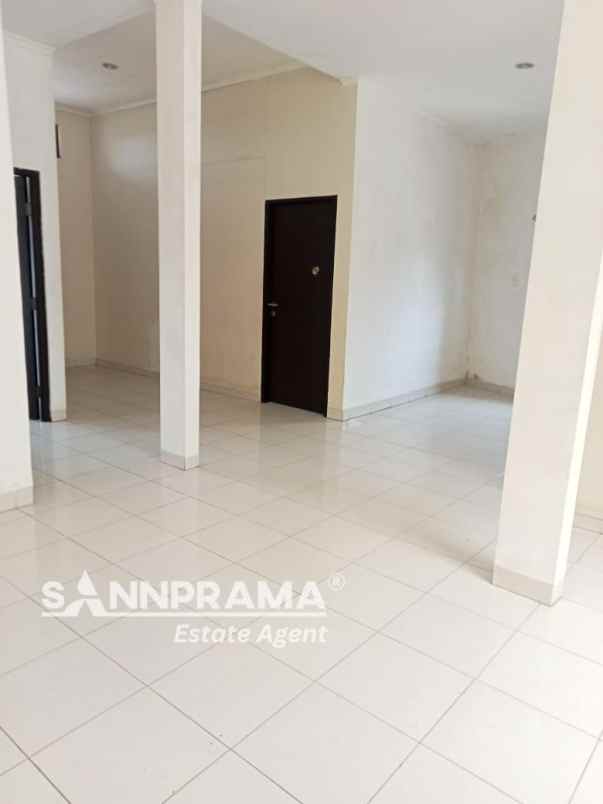 rumah 2 lantai kamar 5 di dalam cluster tapos utami