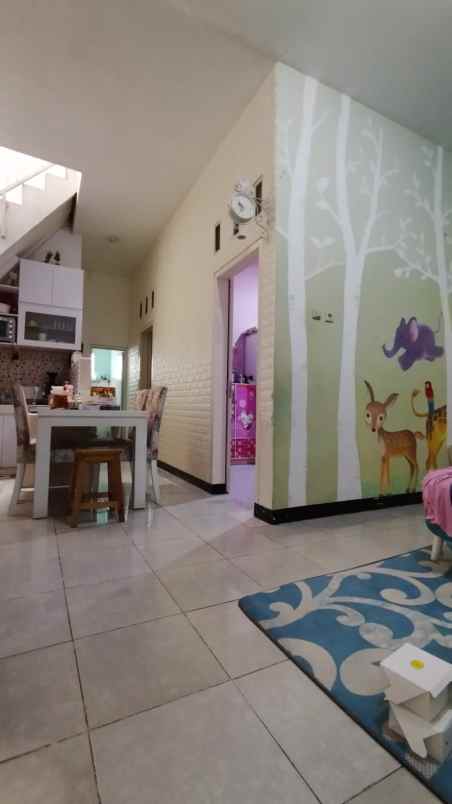 rumah 2 lantai luas 120m type 2kt harapan jaya bekasi