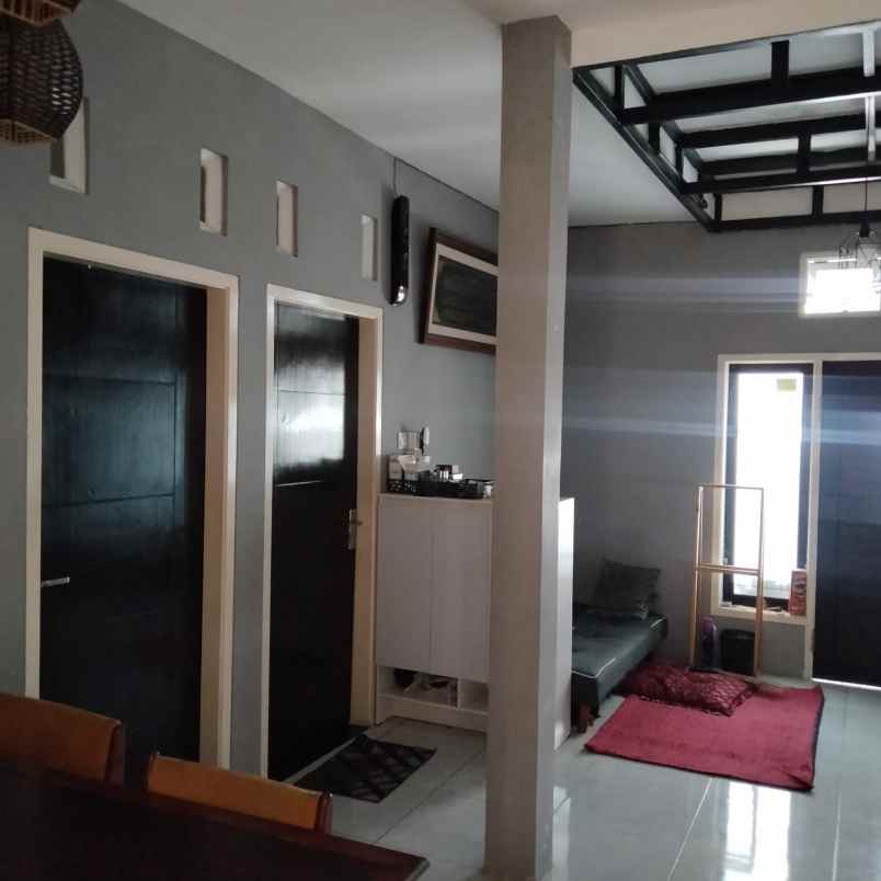 rumah 2 lantai siap huni lokasi sulfat malang